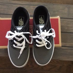 Vans black and gray boys size 3.5 new in box